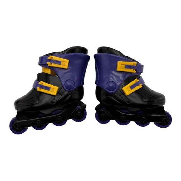 American Girl Rollerblade Outfit Set With Helmet Shirt Skates Hanger Fits 18" Do - Picture 2 of 12